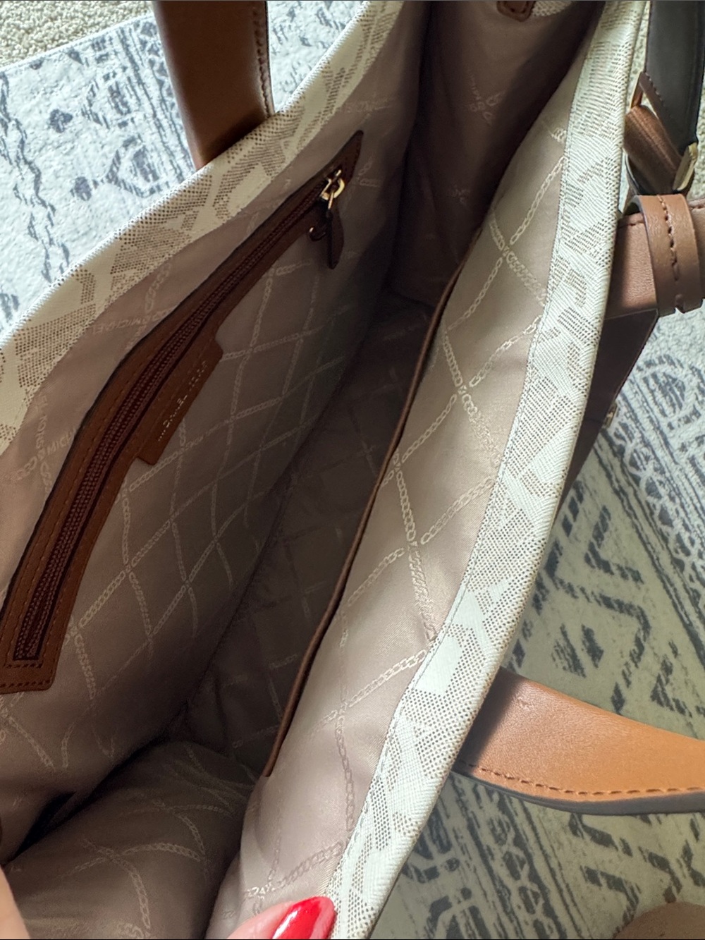 Michael Kors Cream and Brown Logo Tote with Adjustable Strap - Picture 3 of 4